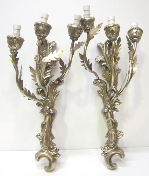 Appraisal: A PAIR OF WALL LIGHT SCONCES A PAIR OF WALL