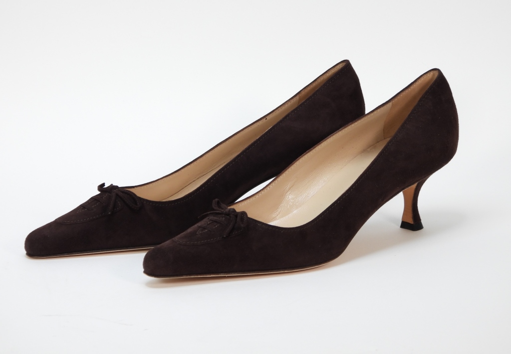 Appraisal: MANOLO BLAHNIK BROWN SUEDE HEELS SIZE Deep brown pointed toe