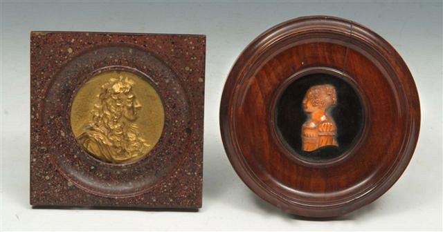 Appraisal: AN EARLY TH CENTURY FRENCH CARVED BOXWOOD SILHOUETTE PORTRAIT of