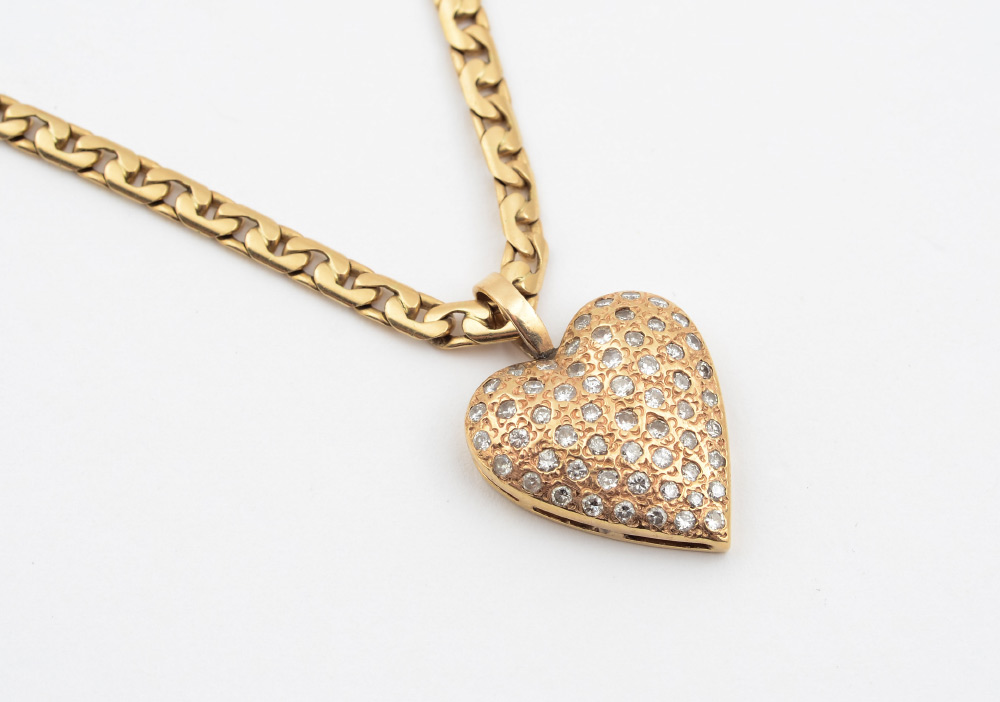 Appraisal: DIAMOND HEART PENDANT NECKLACE K gold diamond heart pendant contains