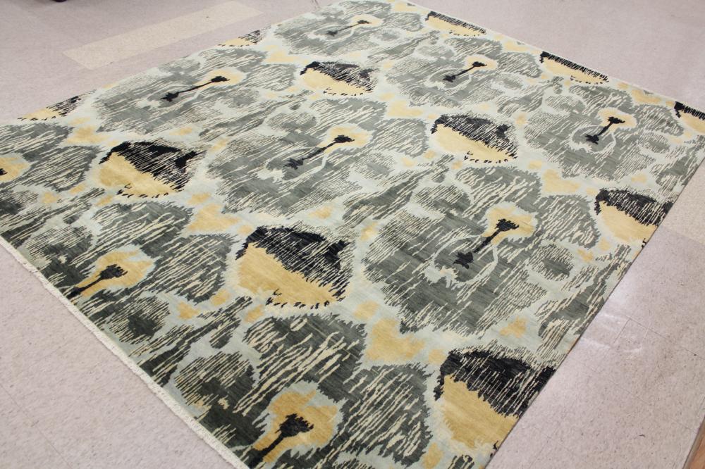 Appraisal: A CONTEMPORARY HAND KNOTTED ORIENTAL CARPET overall borderless abstract design