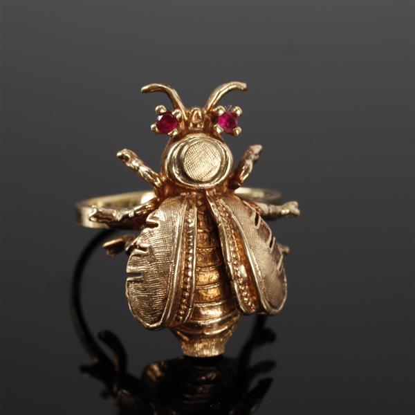 Appraisal: Vintage Antique K rose gold Insect Fly ring with ruby