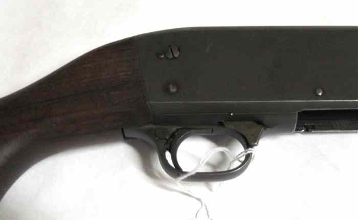 Appraisal: ITHACA MODEL DS ''POLICE SPECIAL'' SLIDE ACTION SHOTGUN gauge ''