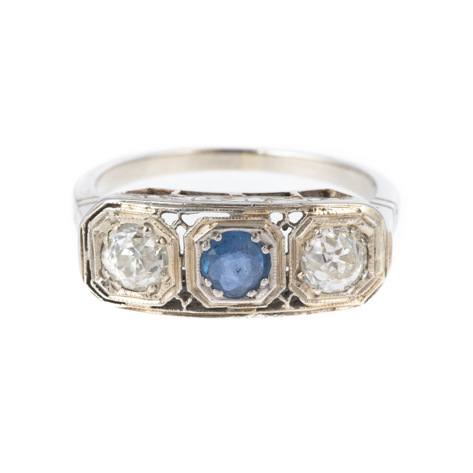 Appraisal: AN ART DECO SAPPHIRE DIAMOND RING IN K K white