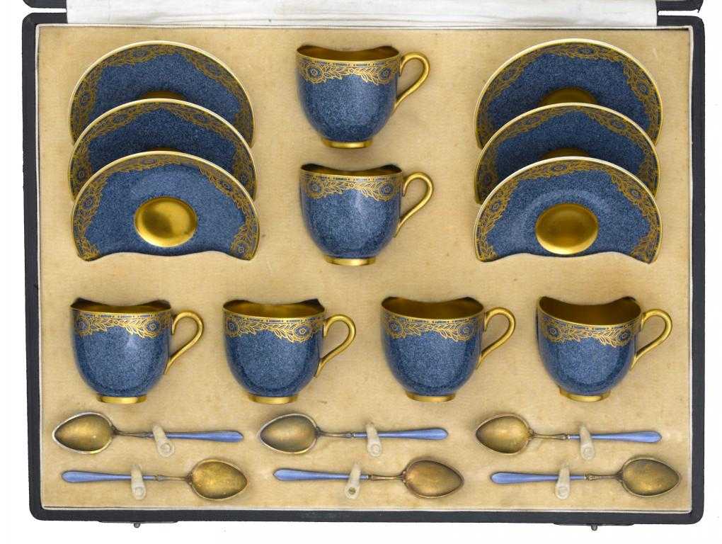 Appraisal: A SET OF SIX ROYAL WORCESTER COFFEE CUPS AND SAUCERS