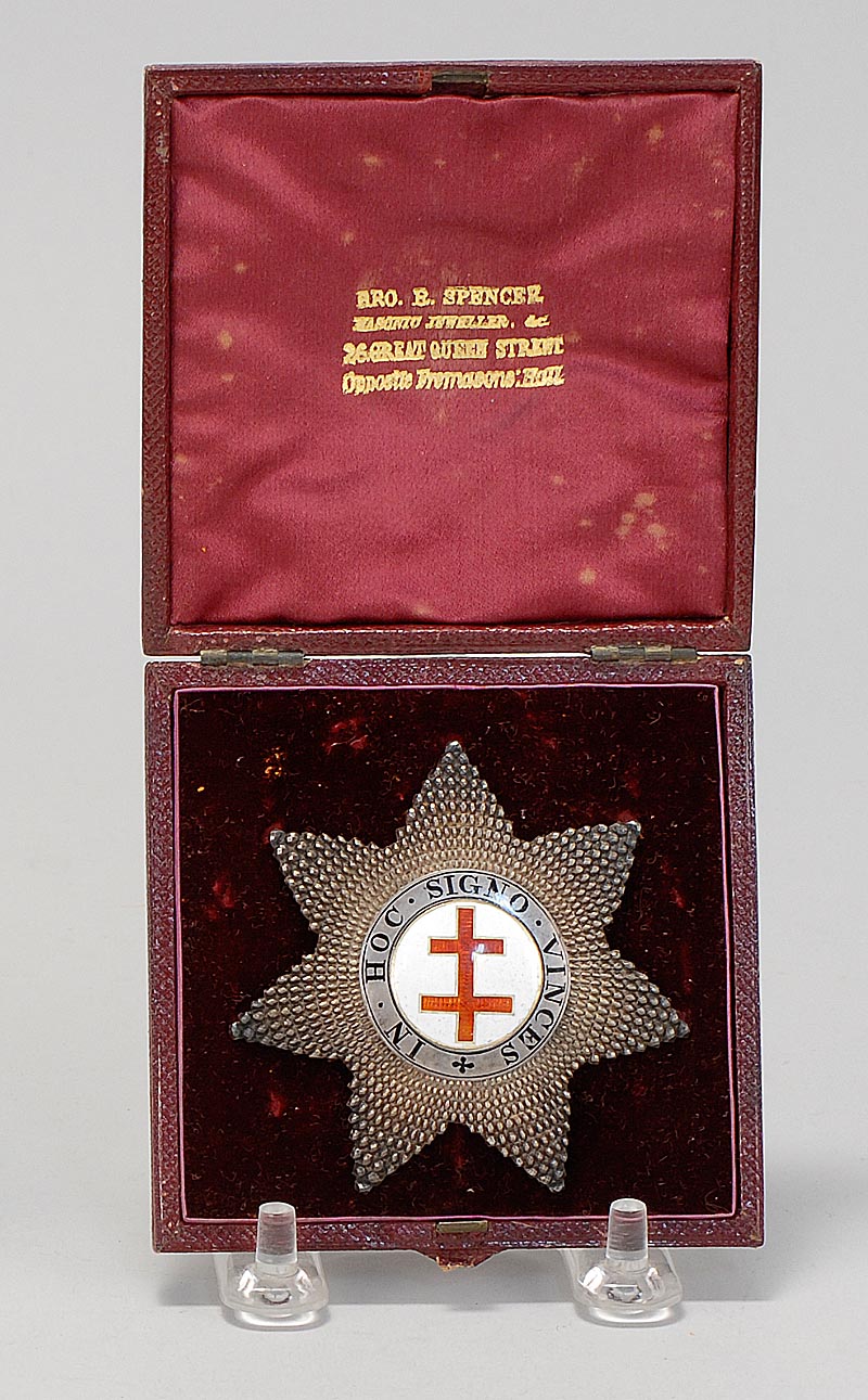 Appraisal: ENGLISH SILVER KNIGHTS TEMPLAR PRECEPTOR'S BREAST BADGE th CenturyIn star