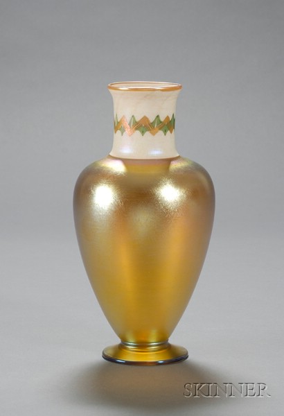 Appraisal: Tiffany Favrile Vase Glass New York early th century Golden