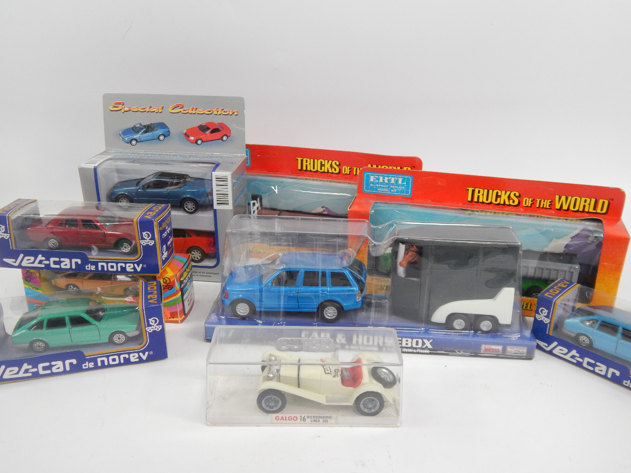 Appraisal: Various die cast vehicles to include die cast metal car