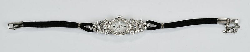 Appraisal: Hamilton kt Diamond Watch x mm case single cut and