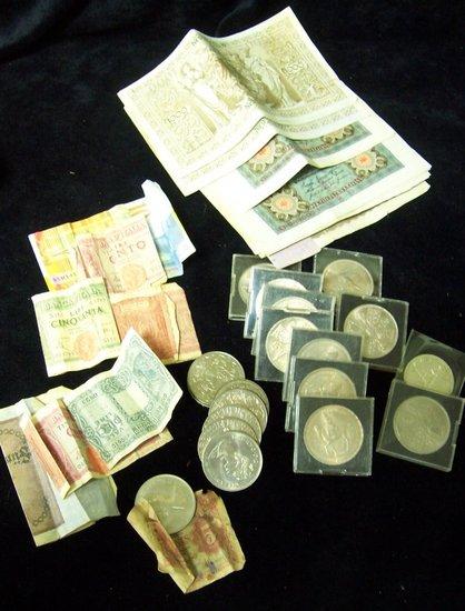 Appraisal: Sundry crowns other coins and bank notes etc