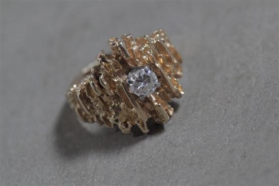 Appraisal: RING Custom ring with one central round cut diamond grams