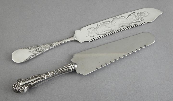 Appraisal: Two American Bread Knives consisting of a sterling silver hollow-handled