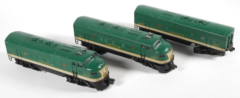 Appraisal: VINTAGE LIONEL GAUGE LOCOMOTIVES AND CARTwo Lionel Southern Diesel Engines