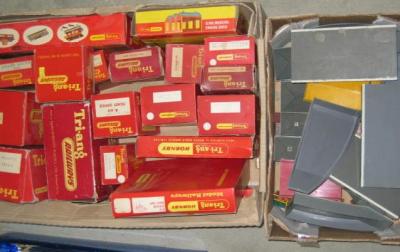 Appraisal: Various Triang and Hornby trackside accessories including R ticket office