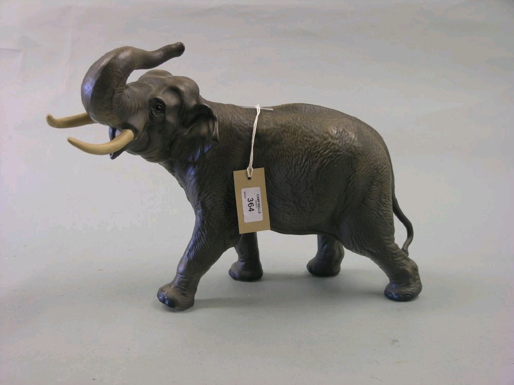 Appraisal: A Beswick elephant model no Connoisseur Series satin-matt tusks re-attached