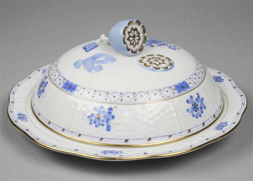 Appraisal: HEREND PORCELAIN ''CHINESE BOUQUET BLUE'' COVERED SERVING DISH printed blue