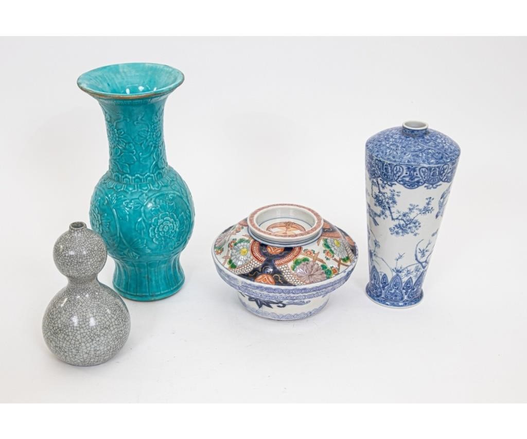 Appraisal: Three Chinese porcelain vases including a double gourd crackle vase