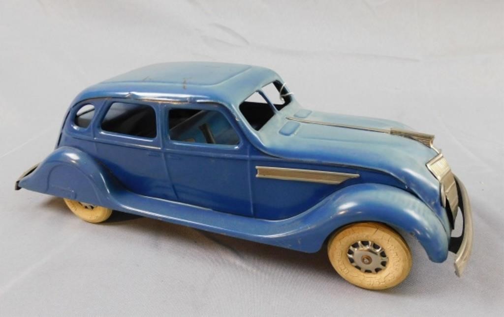 Appraisal: KINGSBURY CHRYSLER AIRFLOW PRESSED STEEL TOYsedan Ca With clockwork mechanism