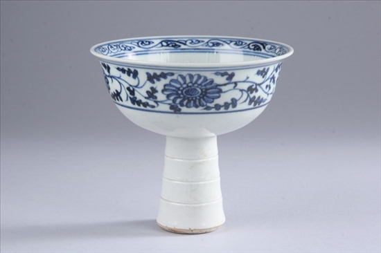 Appraisal: CHINESE BLUE AND WHITE PORCELAIN STEM CUP Early Qing Dynasty