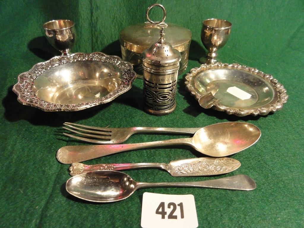 Appraisal: A small quantity of mixed silver consisting of a pepper