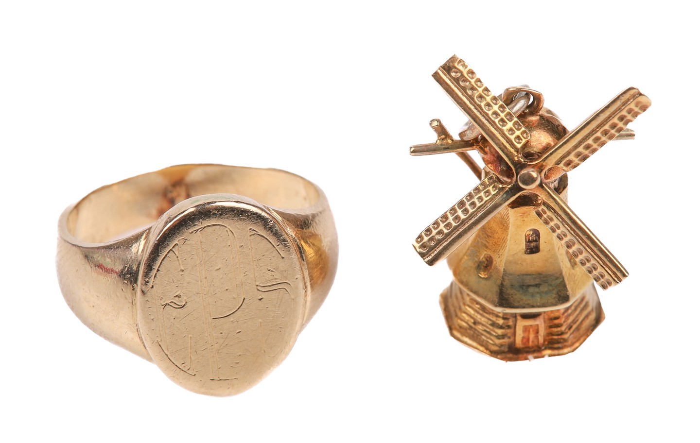 Appraisal: K Signet ring and charm to include K signet ring