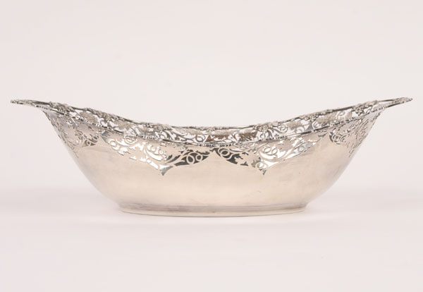 Appraisal: Sheffield sterling silver basket with grape and vine decoration marks