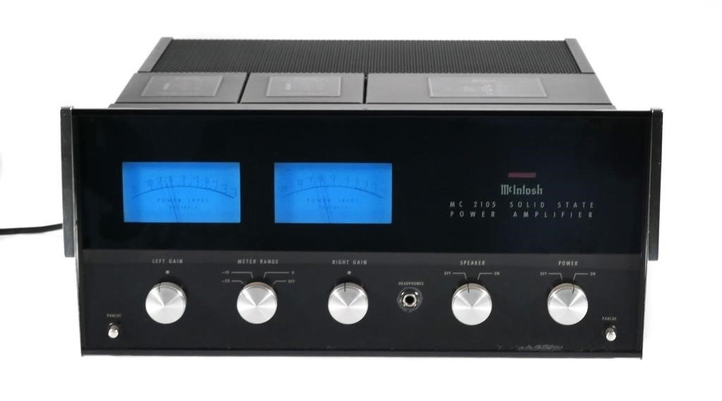 Appraisal: McIntosh solid state MC power amplifier Serial AH Approx lbs