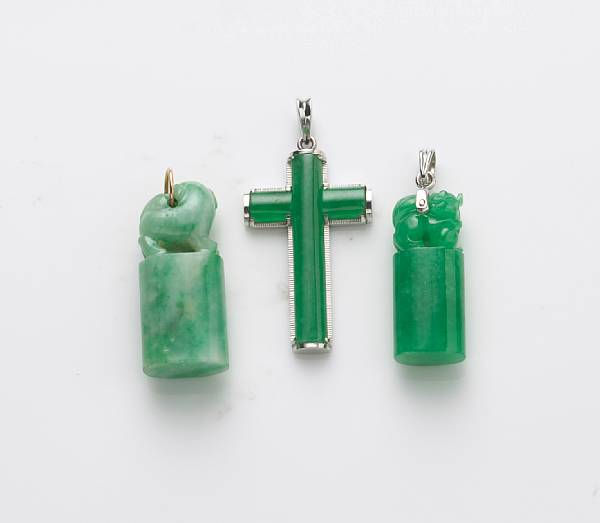 Appraisal: A collection of three jadeite jade k and k gold