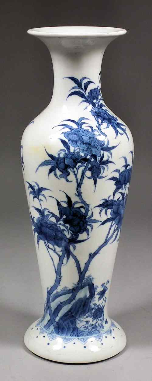 Appraisal: A Chinese porcelain blue and white vase of slender tapered