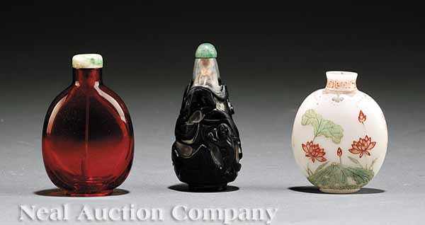 Appraisal: Three Chinese Glass Snuff Bottles probably early th c the