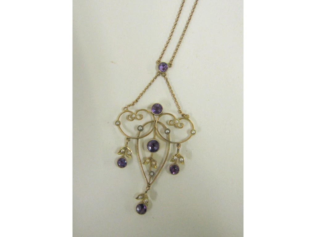 Appraisal: Edwardian ct gold amethyst and seed pearl set pendant necklace