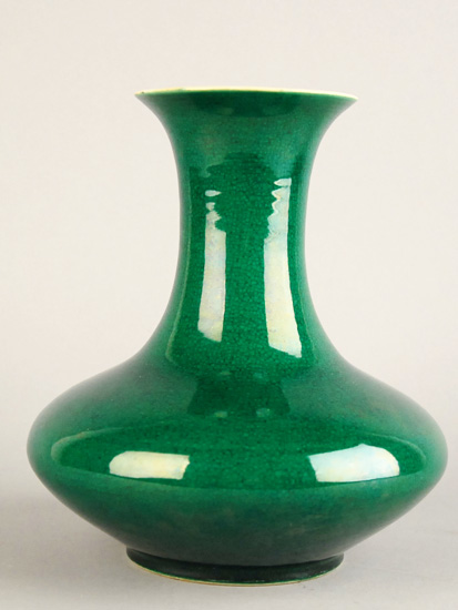 Appraisal: A th C Chinese Porcelain Vase with an emerald green