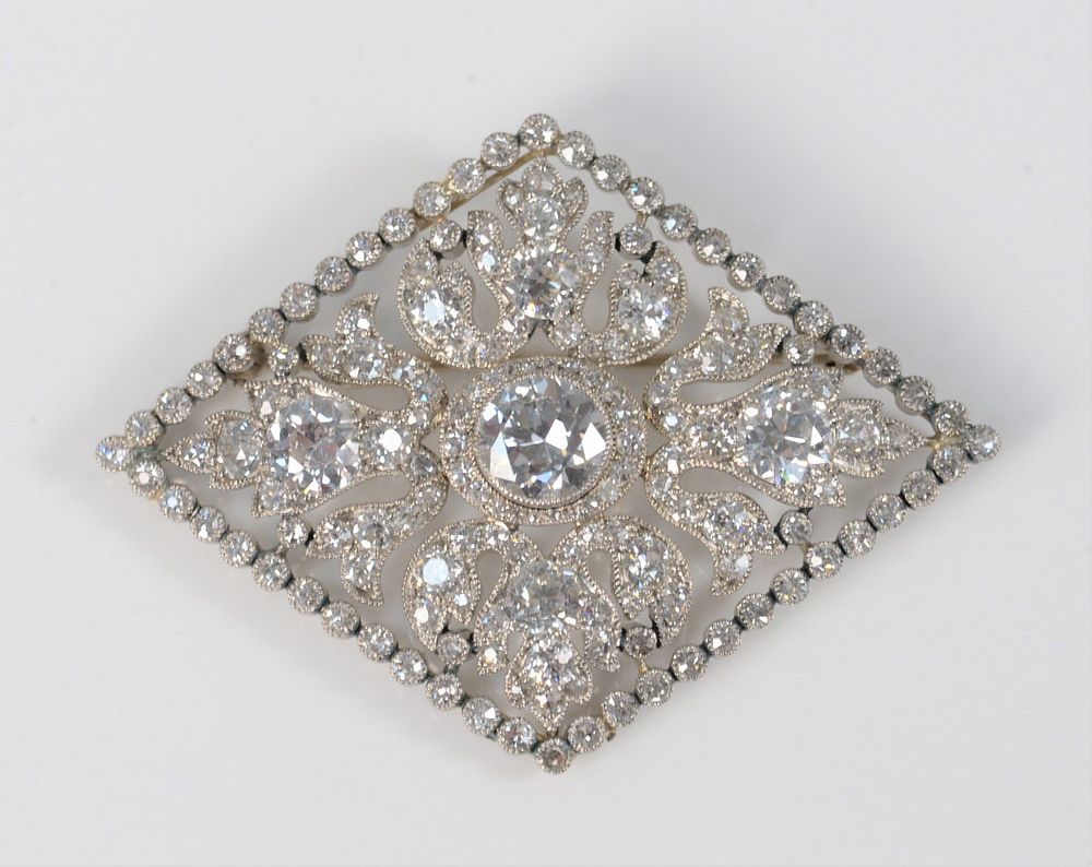 Appraisal: Karat White Gold Diamond Brooch navette shape outer frame is