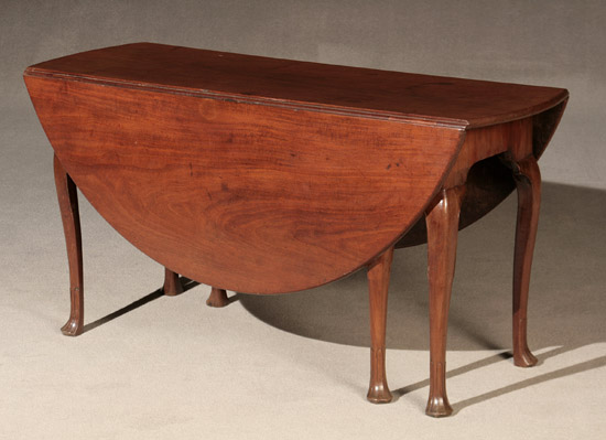 Appraisal: Queen Anne Walnut Five-Leg Drop-Leaf Dining Table Philadelphia - One