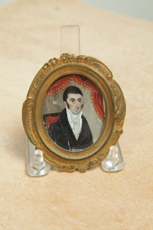 Appraisal: MINIATURE PORTRAIT ON IVORY OF A GENTLEMAN American nd quarter-