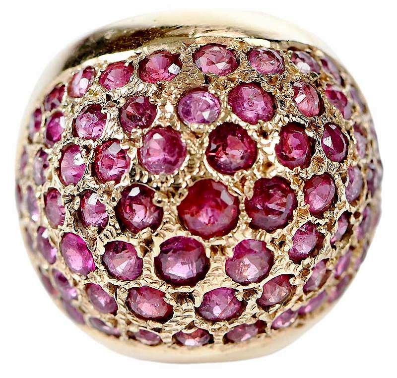 Appraisal: kt Ruby Ring domed design round faceted rubies ranging from