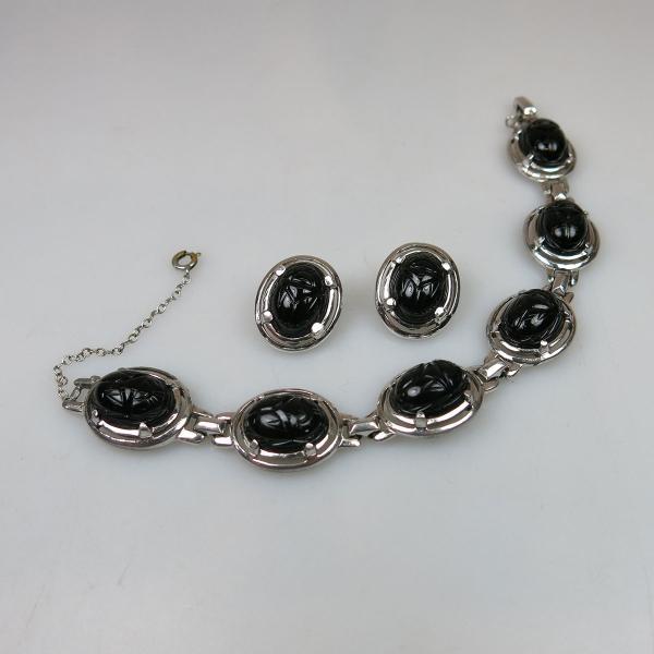 Appraisal: Sherman silver tone metal bracelet and earrings suite set with