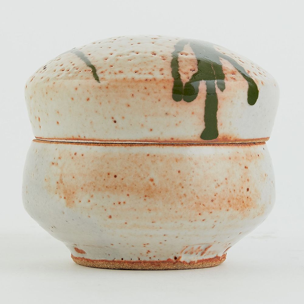 Appraisal: Warren MacKenzie Studio Pottery Lidded Rice Bowl Marked Warren MacKenzie