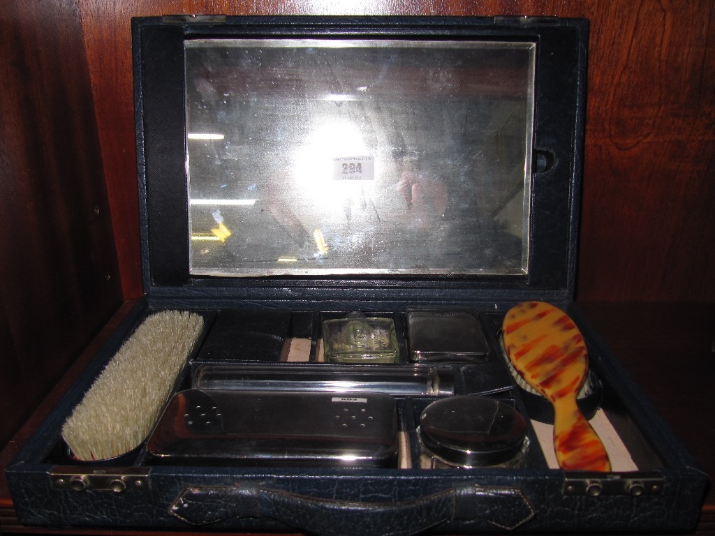 Appraisal: Fitted travel vanity case