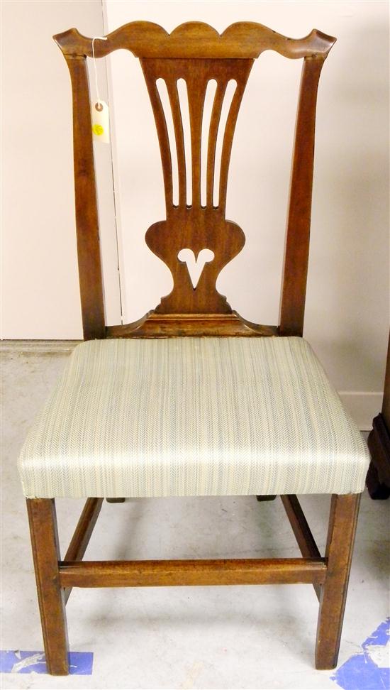 Appraisal: Chippendale side chair American early th C cyma curved crest