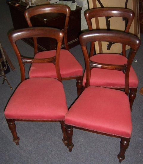 Appraisal: A set of four Victorian dining chairs the buckle backs