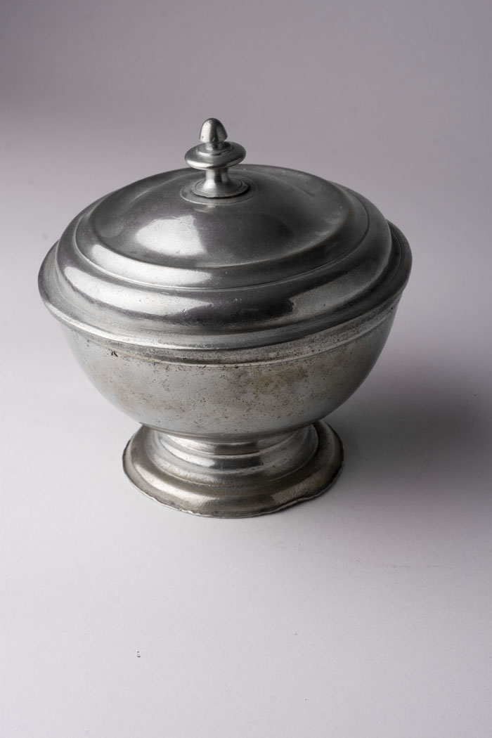 Appraisal: PEWTER SUGAR BOWL PROBABLY PENNSYLVANIA MID EIGHTEENTH CENTURY Owner's mark