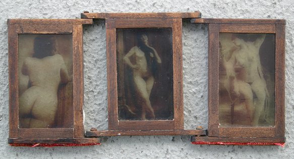 Appraisal: TRI-FOLD MINIATURE SCREEN WITH FRENCH FEMALE NUDE EROTIC PHOTOGRAPH INSERTS