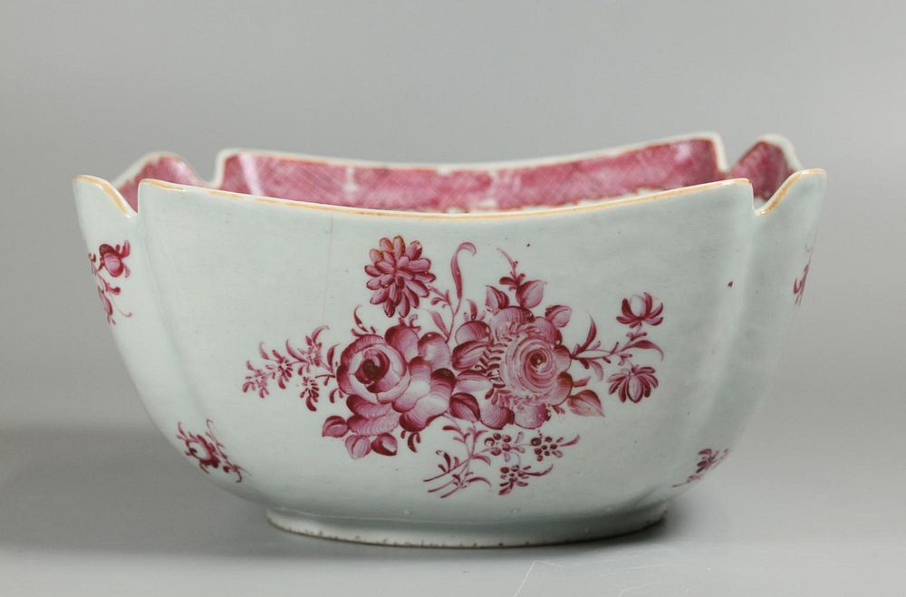 Appraisal: Chinese export porcelain bowl possibly th c in L x