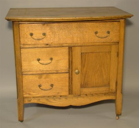 Appraisal: VICTORIAN OAK WASHSTAND h w d in