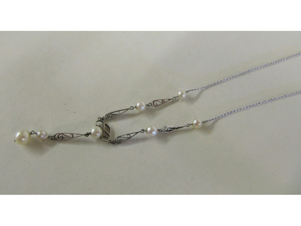 Appraisal: Nineteen thirties ct white gold necklace with cultured pearl spacers