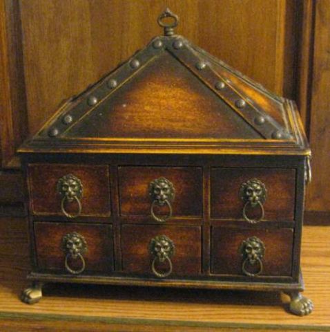 Appraisal: DRESSER JEWELRY CHEST