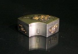 Appraisal: A Japanese trinket box with bronze and gold moulding cms