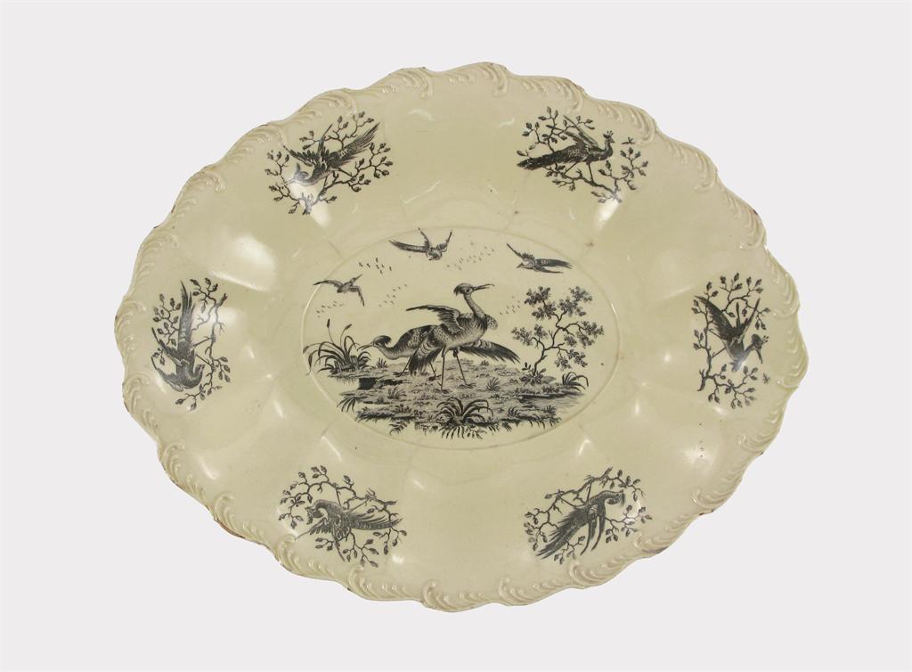 Appraisal: A Wedgwood creamware oval dish