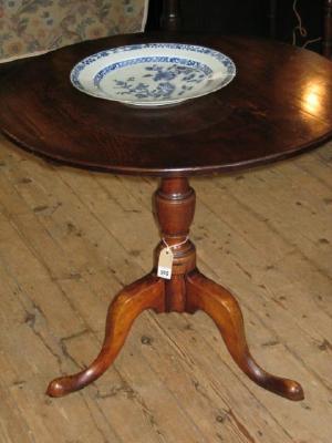 Appraisal: OAK AND ELM TRIPOD TABLE early th century and later